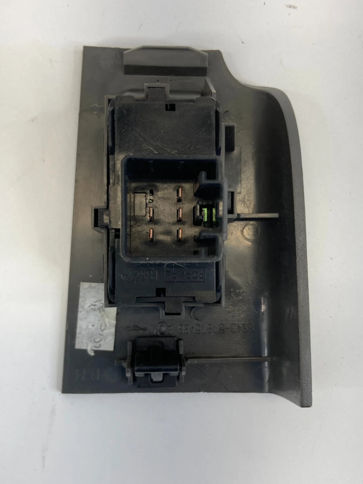 08-11 FORD FOCUS REAR RIGHT SIDE DOOR POWER WINDOW SWITCH W/ BEZEL 8S43-54275A28