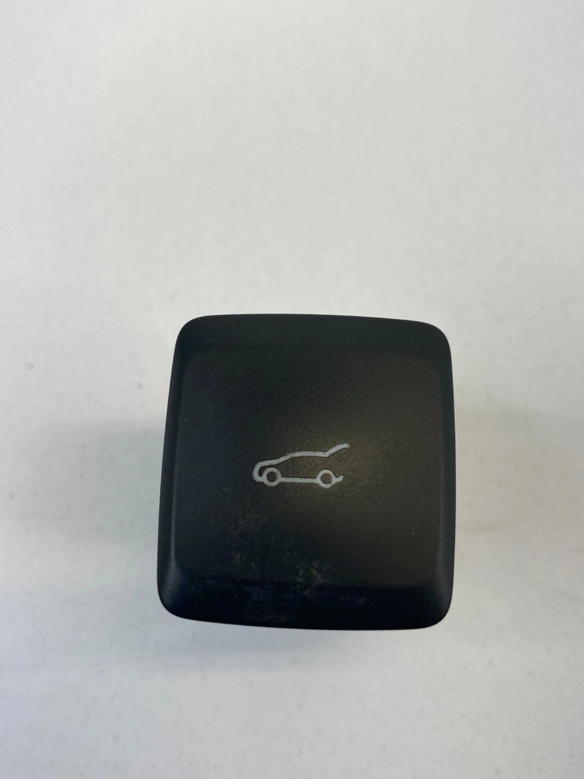 2013-2020 FORD FUSION SE SEDAN 4-DR DASH TRUNK LID RELEASE SWITCH DG9T198514AAW