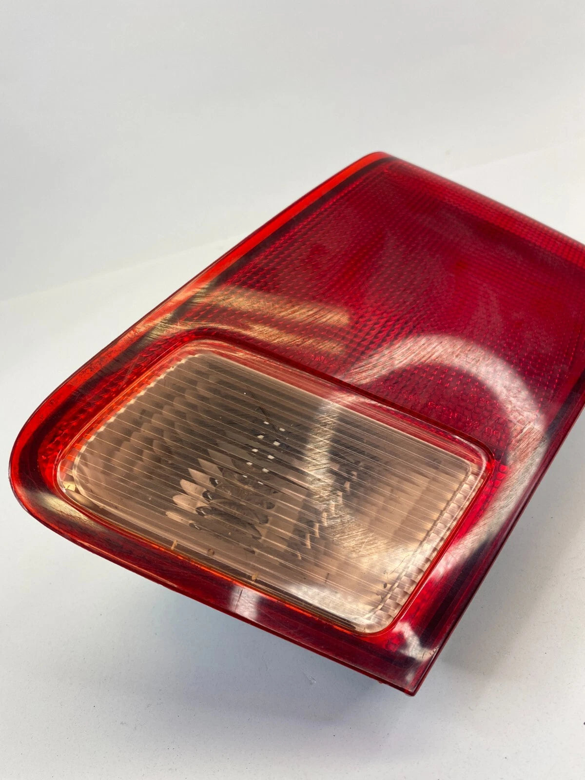 2001-2002 HONDA CIVIC REAR RIGHT PASSENGER SIDE INNER TRUNK LID TAIL LIGHT OEM
