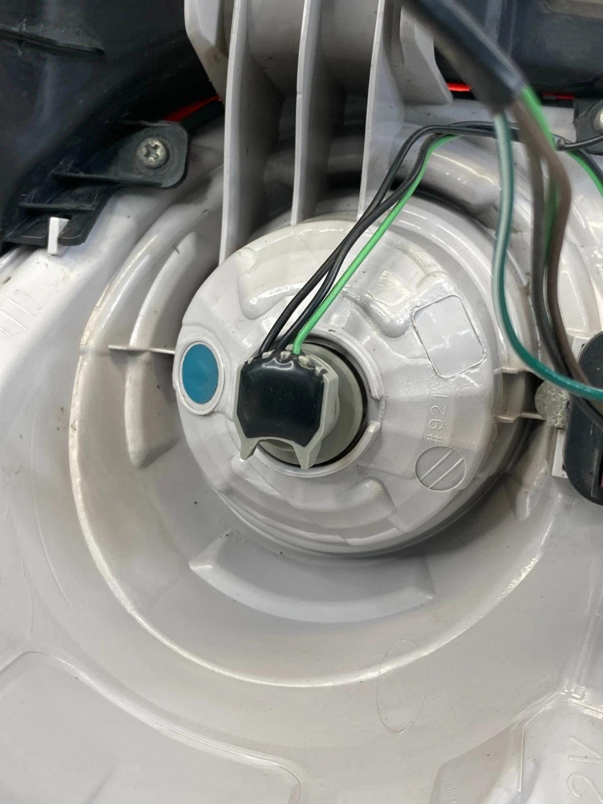 2010-2015 CHEVROLET EQUINOX RIGHT PASSENGER SIDE TAIL LIGHT TAILLIGHT LAMP OEM