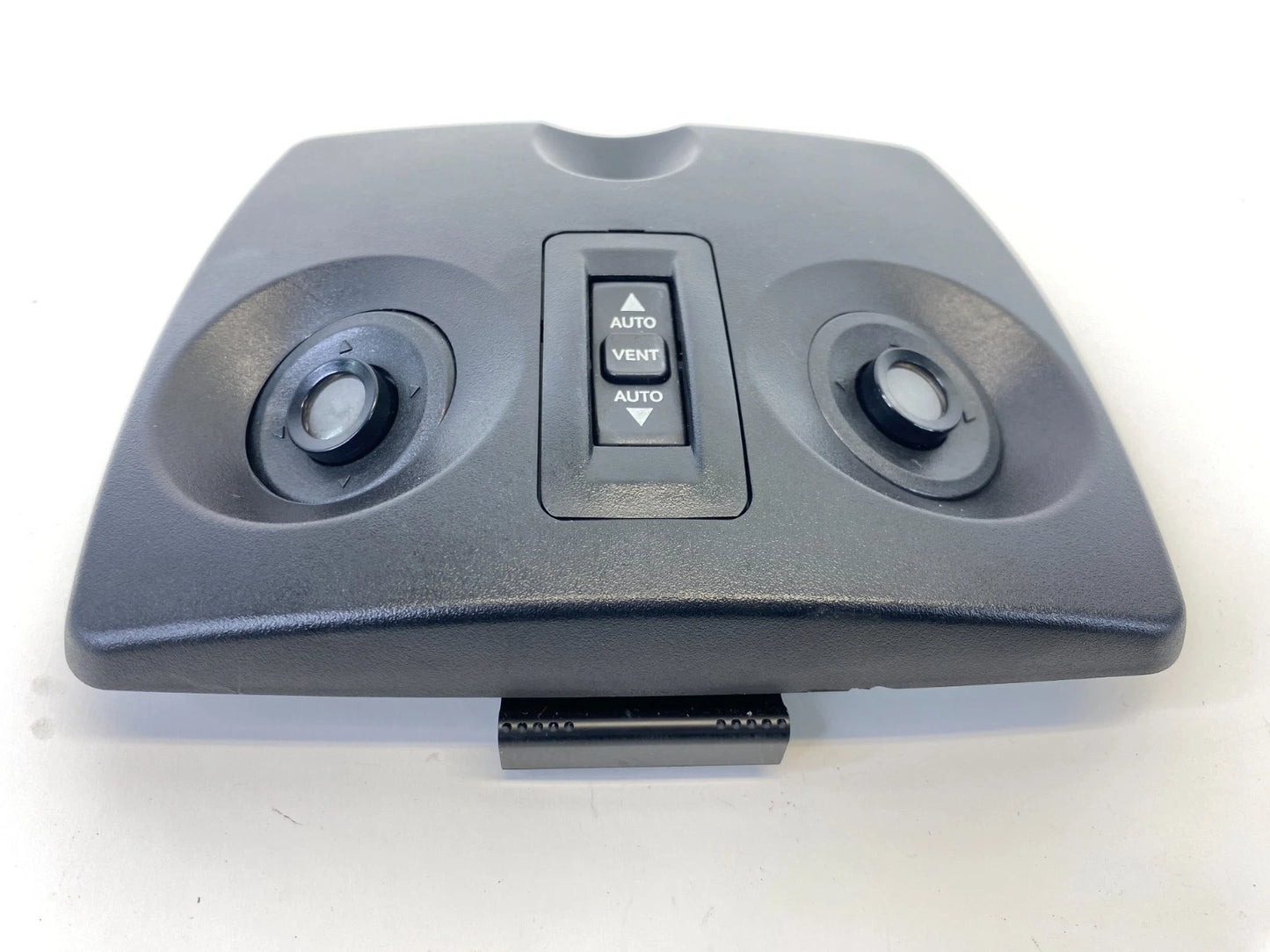 2011-2014 CHRYSLER 200 FRONT OVERHEAD CONSOLE DOME MAP LIGHT WITHSUNROOF OEM