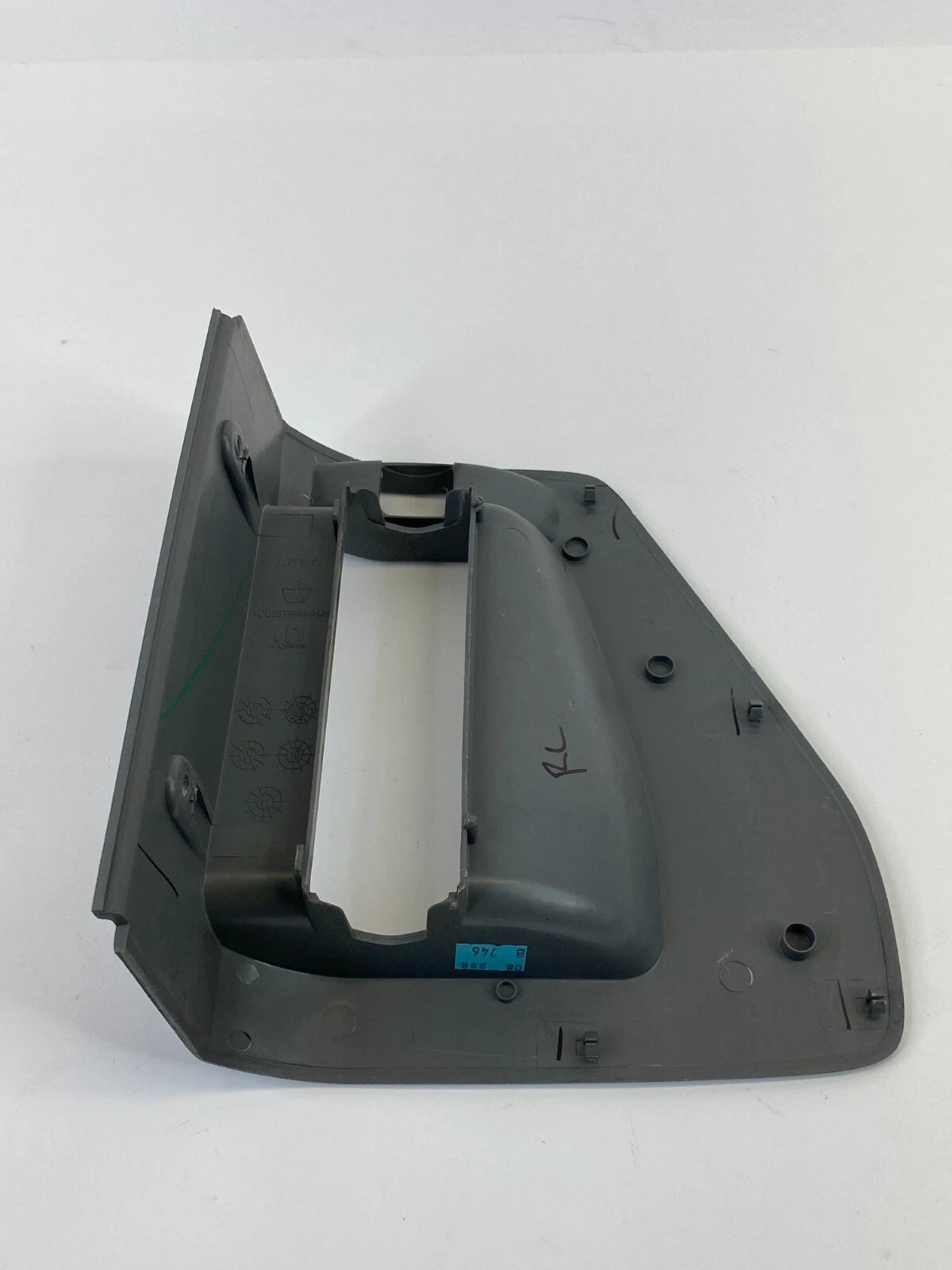 2008-2010 CHRYSLER TOWN & COUNTRY REAR LEFT SLIDING DOOR INNER HANDLE BEZEL