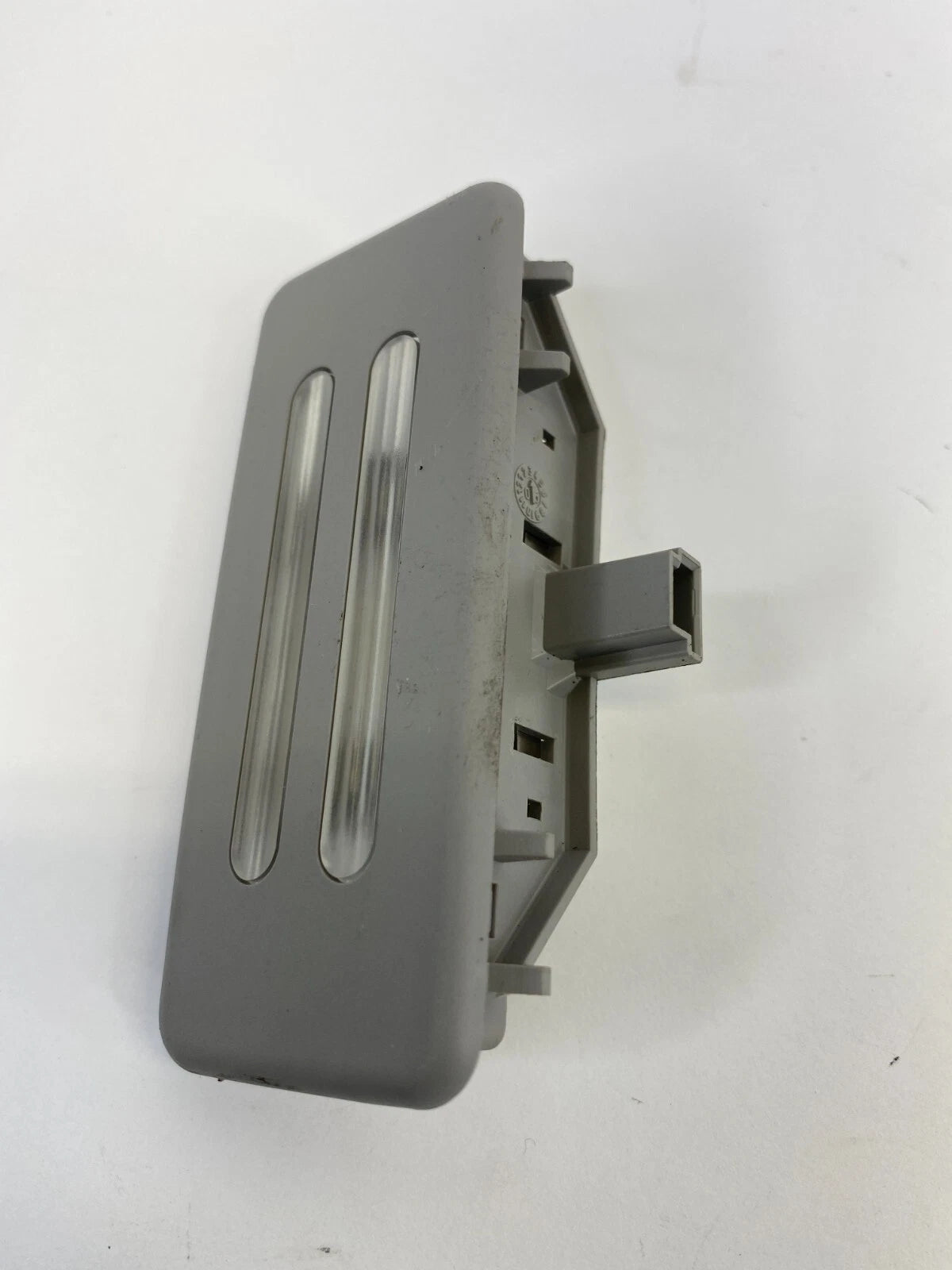 2004-2007 BMW 530I LEFT DRIVER SIDE INNER SUNVISOR VANITY LIGHT LAMP 6962011 OEM