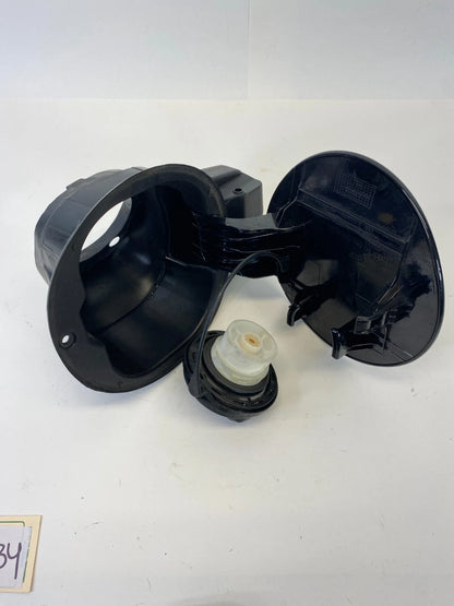 2011-2015 KIA SORENTO FUEL FILLER DOOR GAS LID COVER W/ CAP & FUEL POCKET OEM