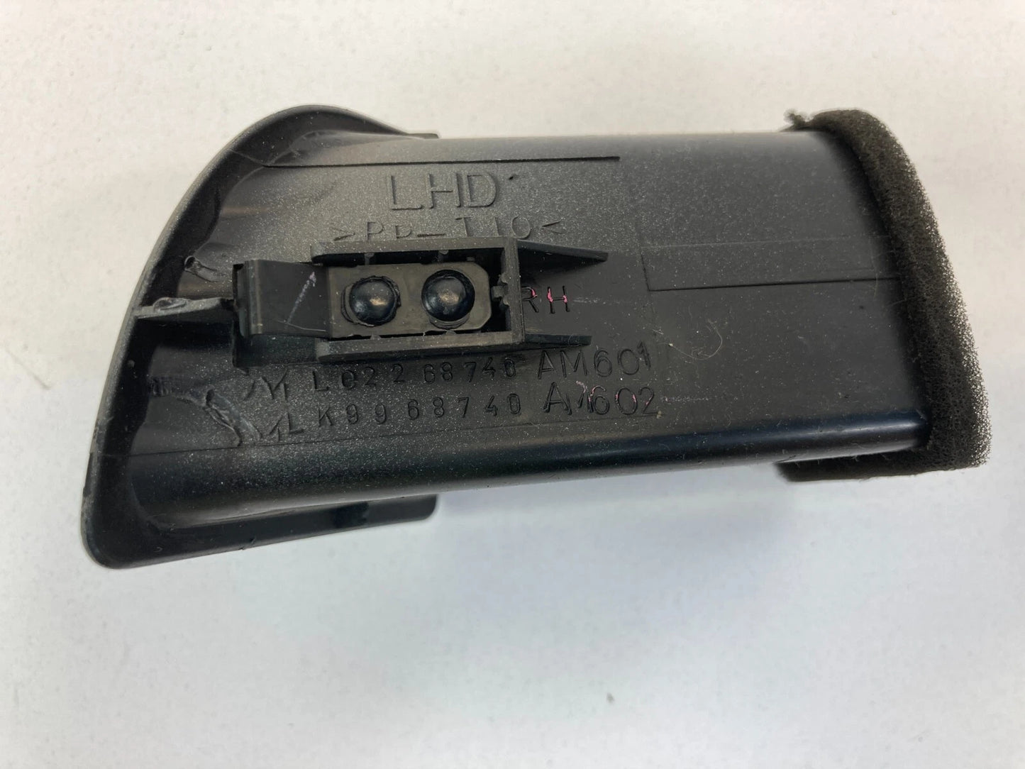 2003 2004 INFINITI G35 RIGHT SIDE DASH A/C AIR VENT DEFROSTER GRILL 68740-AM601