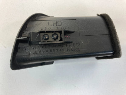 2003 2004 INFINITI G35 RIGHT SIDE DASH A/C AIR VENT DEFROSTER GRILL 68740-AM601