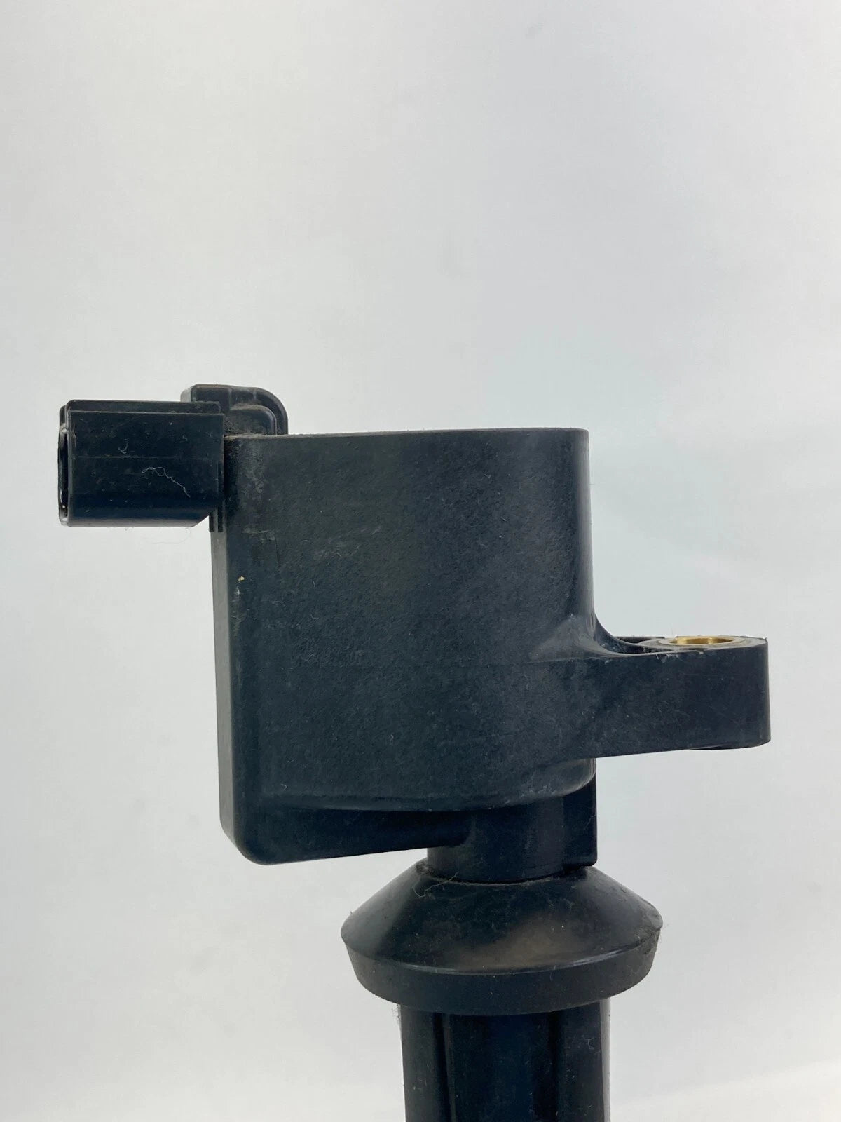 2003-2011 03-11 FORD FOCUS SE 2.0L A/T ENGINE IGNITION COIL IGNITER 4M5E12A366AA