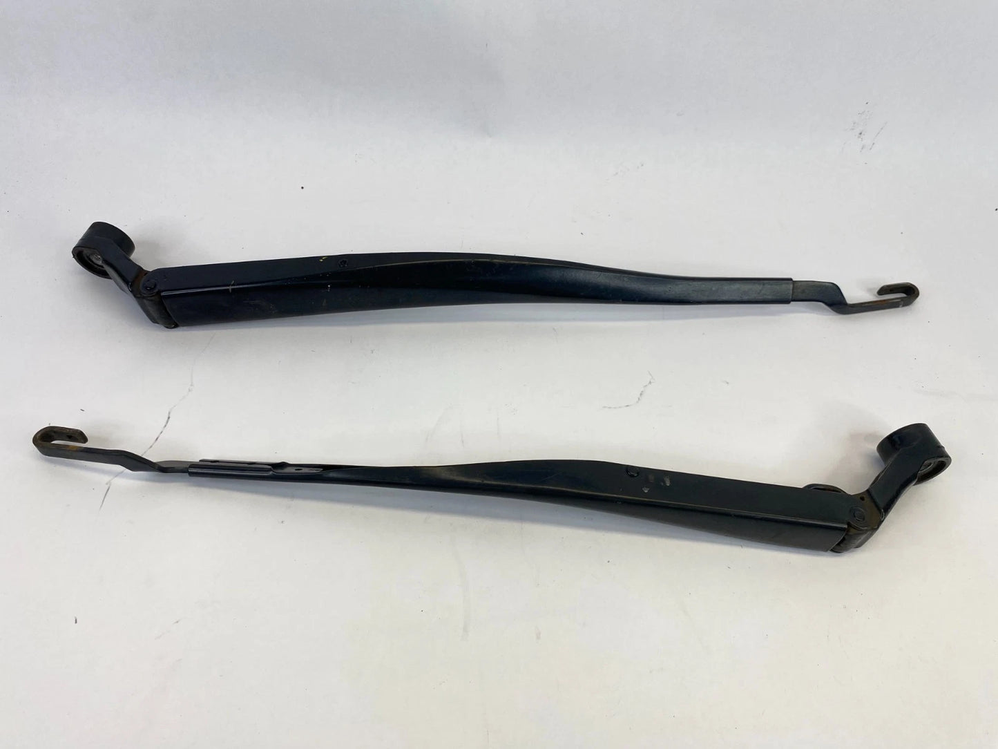 2006-2013 LEXUS IS250 IS350 FRONT WINDSHIELD WIPER ARM LEFT AND RIGHT PAIR SET