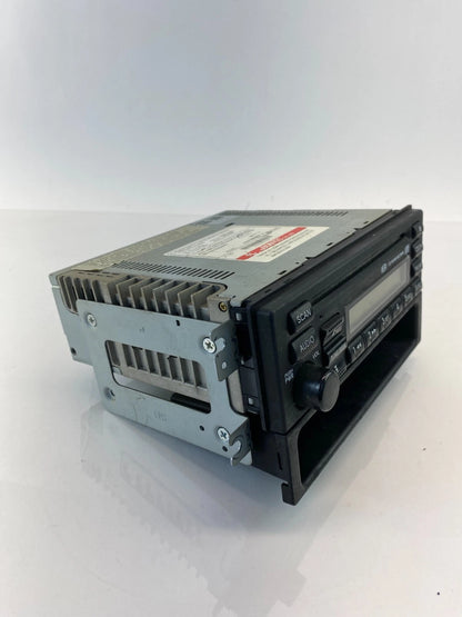 2002-2004 KIA SPECTRA AM FM RADIO CD PLAYER RECEIVER 1K2NC6686X OEM