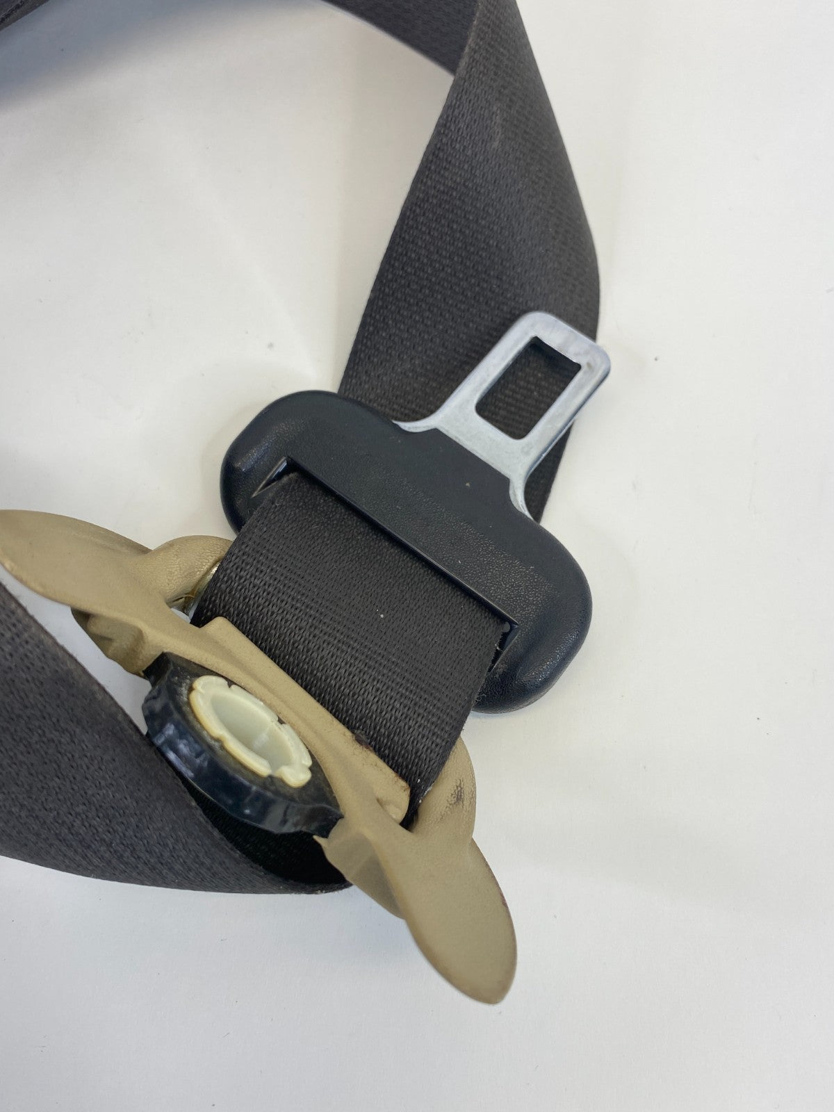 2009 2010 Hyundai Sonata Front Right Passenger Seat Belt Safety Retractor OEM