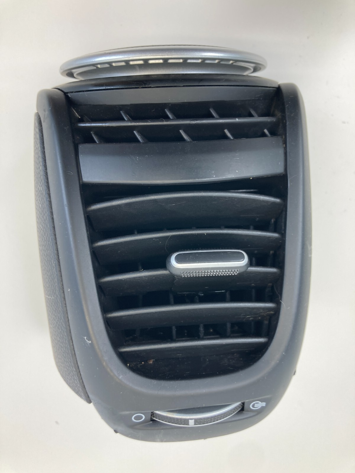14-16 Kia Soul Front Left Side A/C Heater Air Vent Grille w/ Speaker 97480-B2000