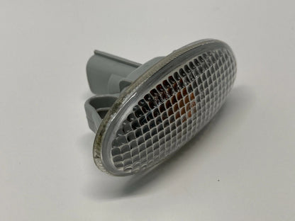 04-09 MAZDA 3 MPV LEFT SIDE FENDER MARKER TURN SIGNAL LAMP LIGHT STANLEY P2829