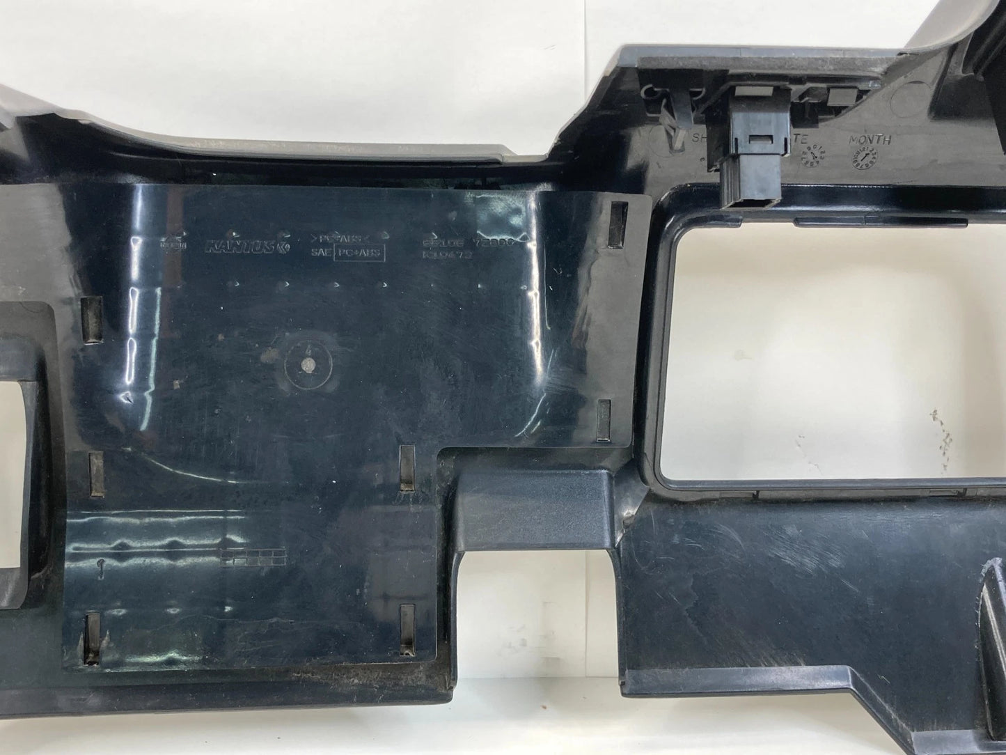 2001 2002 2003 2004 Nissan Xterra Dash Knee Bolster Pad Kick Panel OEM