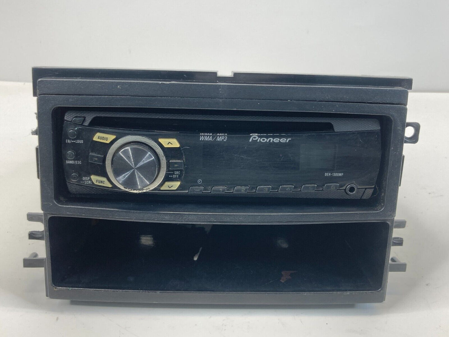 Pioneer Car Audio Radio CD WMA/PM3 Player Player Receiver AUX DEH-1300MP OEM