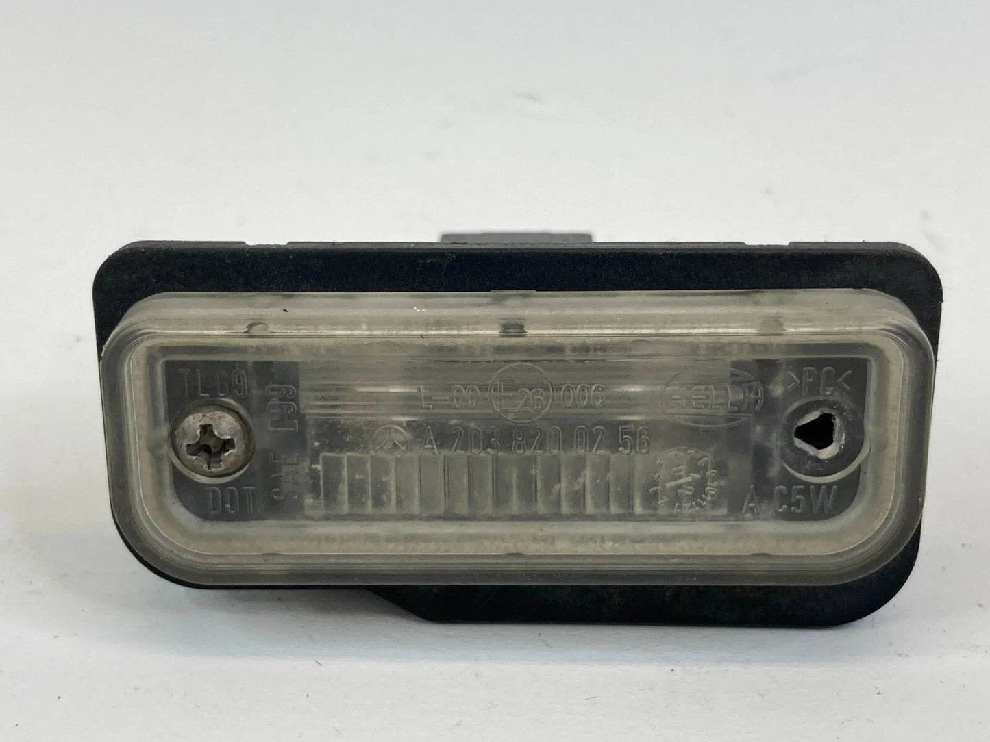 2003-2009 MERCEDES-BENZ E320 REAR TRUNK LICENSE PLATE LIGHT LAMP A2038200256