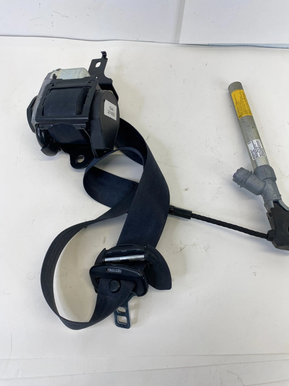 2012 2013 MITSUBISHI OUTLANDER FRONT LEFT LOWER SEAT BELT RETRACTOR ASSY 6083807