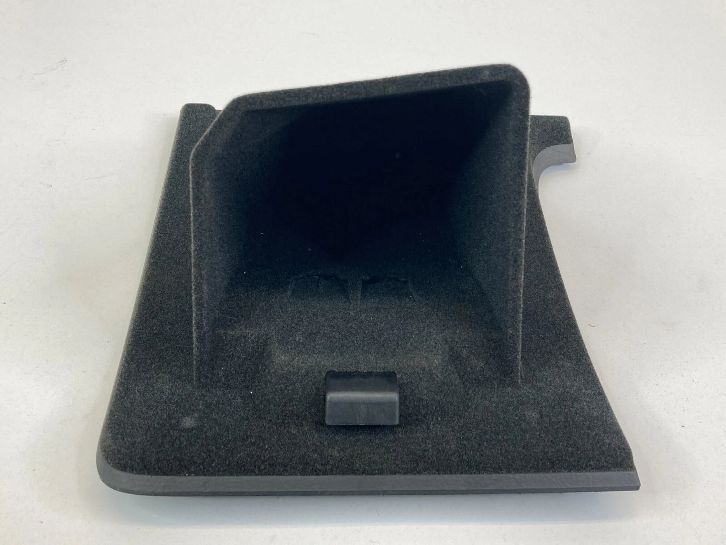 06-10 VOLKSWAGEN PASSAT DASH CENTER LOWER PANEL STORAGE COMPARTMENT 3C1-857-921