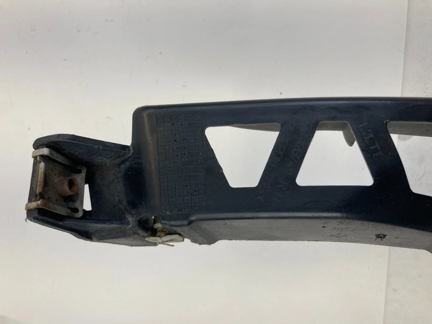 2009-2011 JAGUAR XF FRONT BUMPER RIGHT SIDE BUMPER BRACKET SUPPORT ASSY OEM