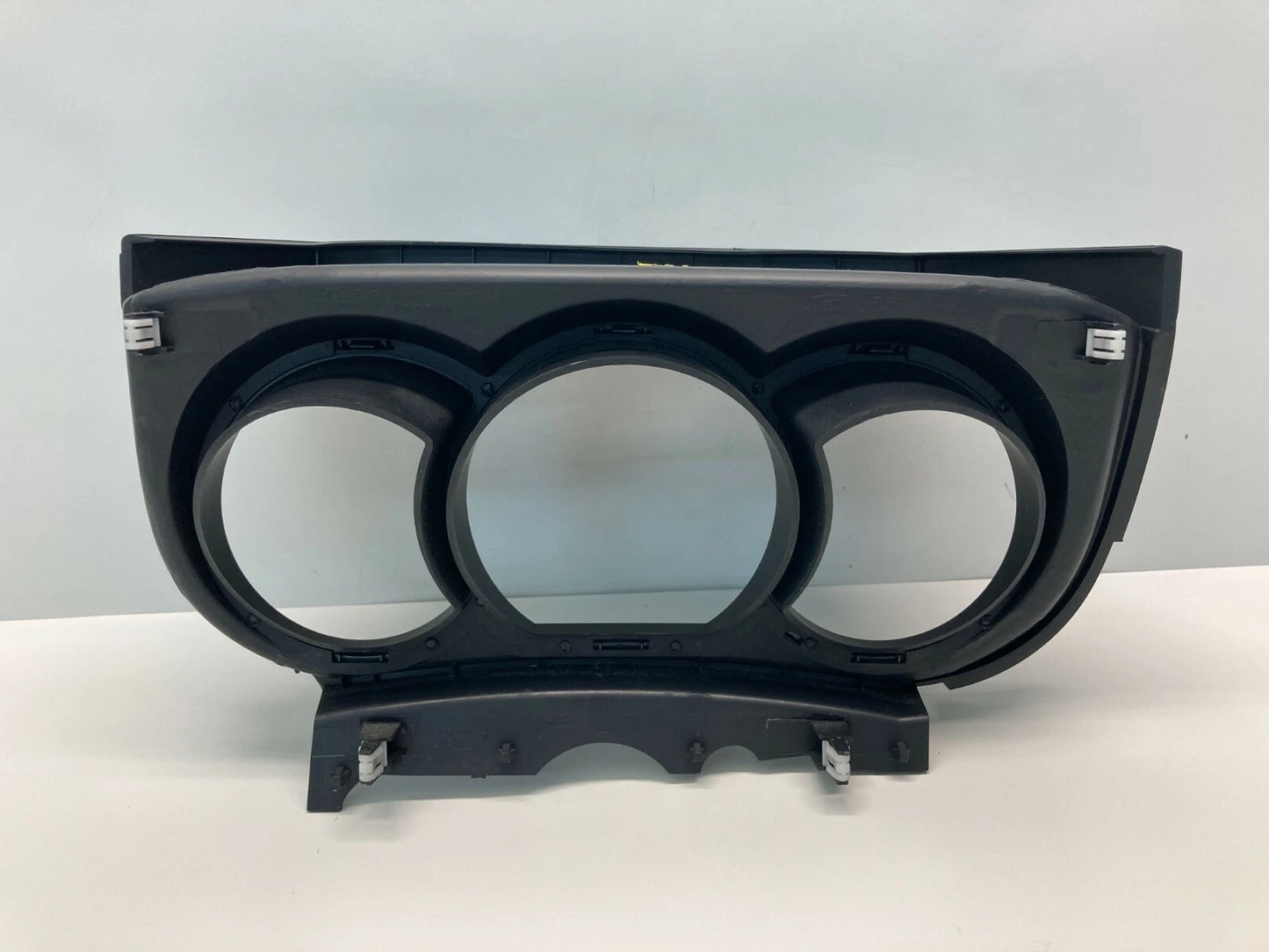07-12 NISSAN VERSA DASH INSTRUMENT CLUSTER SPEEDOMETER BEZEL TRIM 68240EL00A OEM