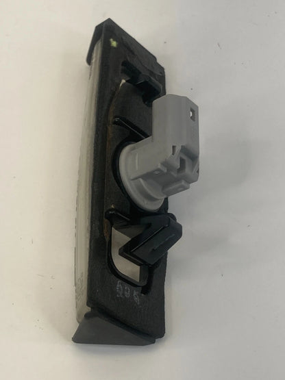 2002-2011 TOYOTA CAMRY REAR TRUNK LID LICENSE PLATE LIGHT LAMP LENS
