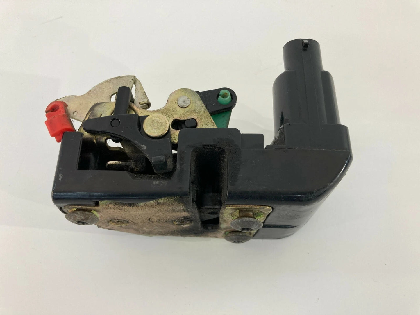 1993 93 CHRYSLER IMPERIAL SEDAN REAR LEFT SIDE DOOR LOCK LATCH ACTUATOR OEM