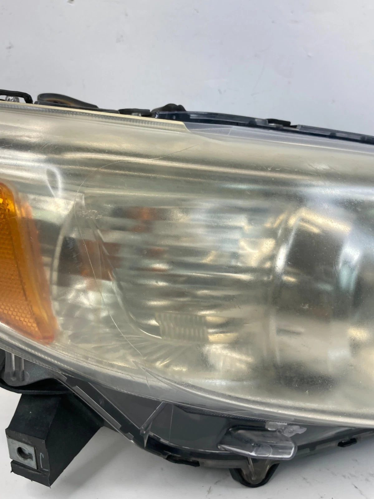 2011 2012 Toyota Avalon Front Right Side Headlight Headlamp Halogen OEM