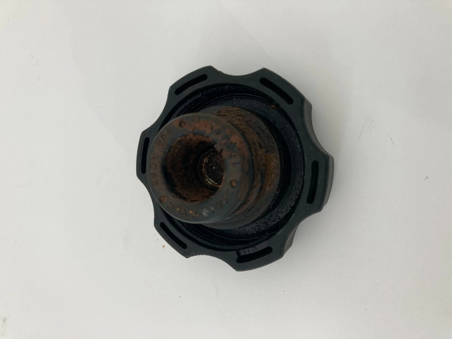 2004 2005 2006 CHEVROLET IMPALA RADIATOR TANK COOLANT RESERVOIR CAP OEM