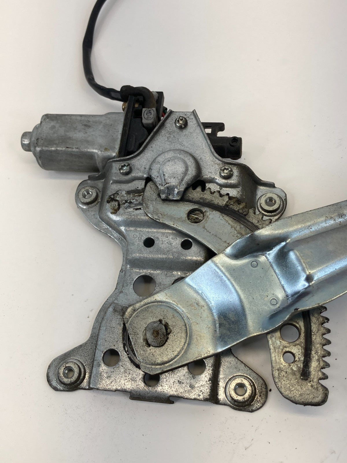 1996-2002 Toyota 4Runner Rear Right Side Door Power Window Motor W/ Regulator