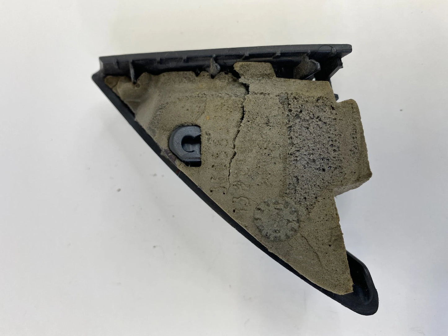11-17 BUICK REGAL LEFT FRONT DOOR PANEL SPEAKER COVER WITH TWEETER 13240950 OEM