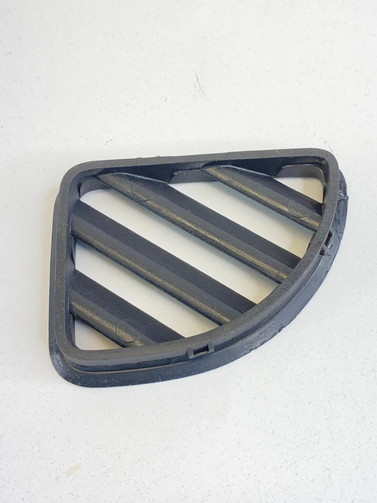 2010 2011 2012 DODGE CALIBER DASH LEFT DRIVER AC AIR VENT DEFROSTER GRILLE OEM