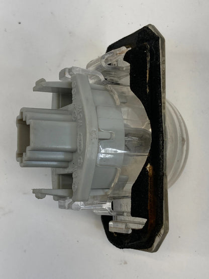 2001-2011 HONDA CIVIC SEDAN REAR TRUNK LICENSE PLATE LIGHT LAMP HOUSING E44057
