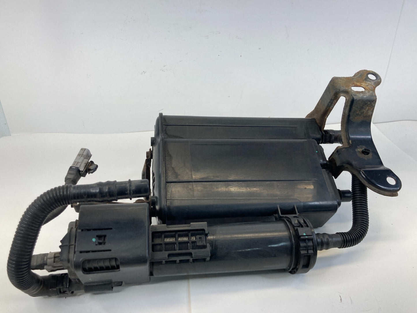 2010-2015 Toyota Prius 1.8L L4 HYBRID Fuel Vapor Charcoal Canister 77740-47060