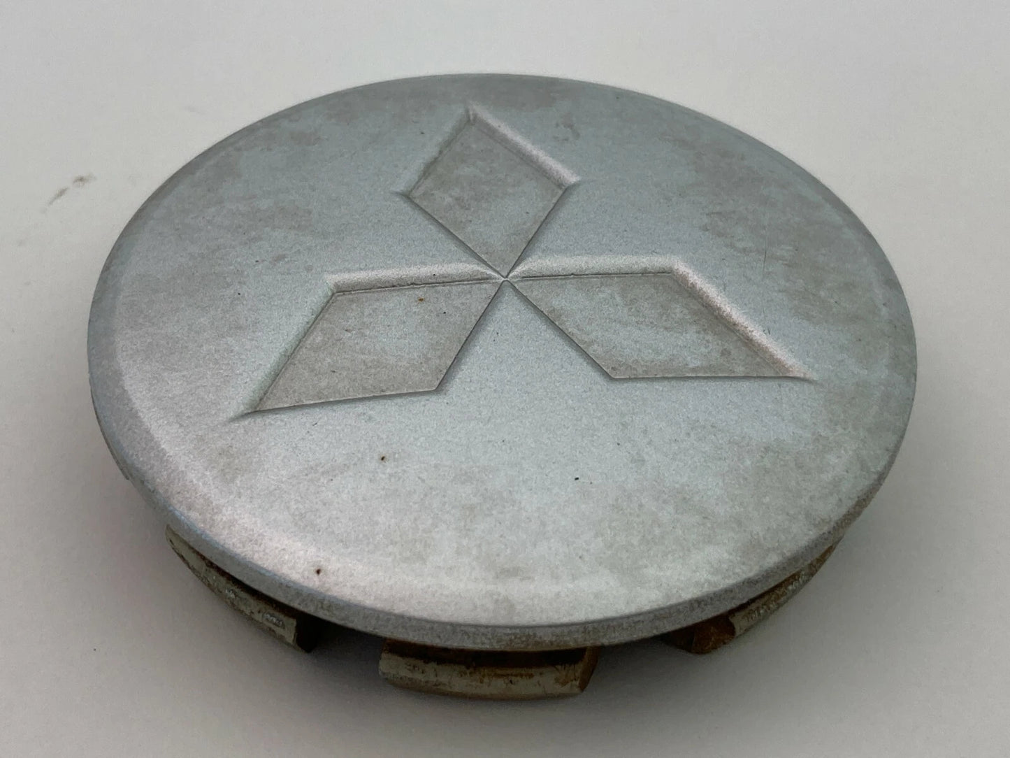 2005 MITSUBISHI ECLIPSE WHEEL RIM HUPCAP CENTER CAP HUP CAP COVER MR554487 OEM