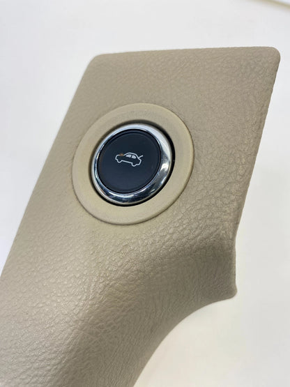 2013-2019 FORD TAURUS CONSOLE MOLDING TRIM W TRUNK LID RELEASE SWITCH OEM