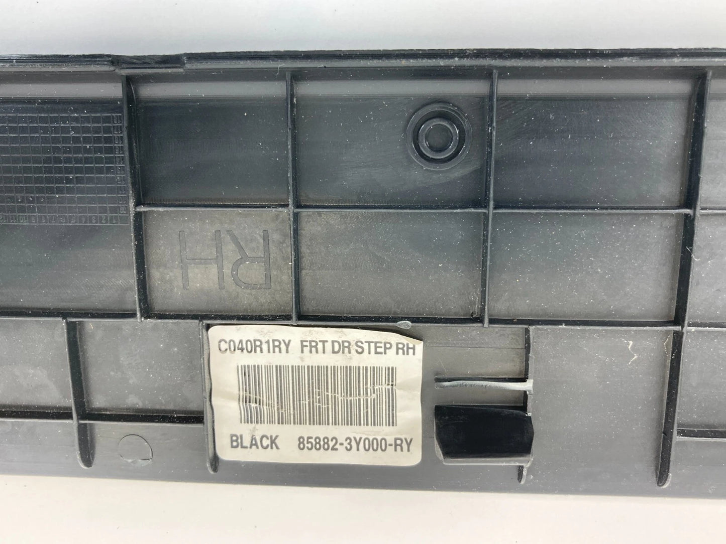 11-15 HYUNDAI ELANTRA FRONT RIGHT PASS DOOR SCUFF PLATE TRIM 85882-3Y000 US BUIL