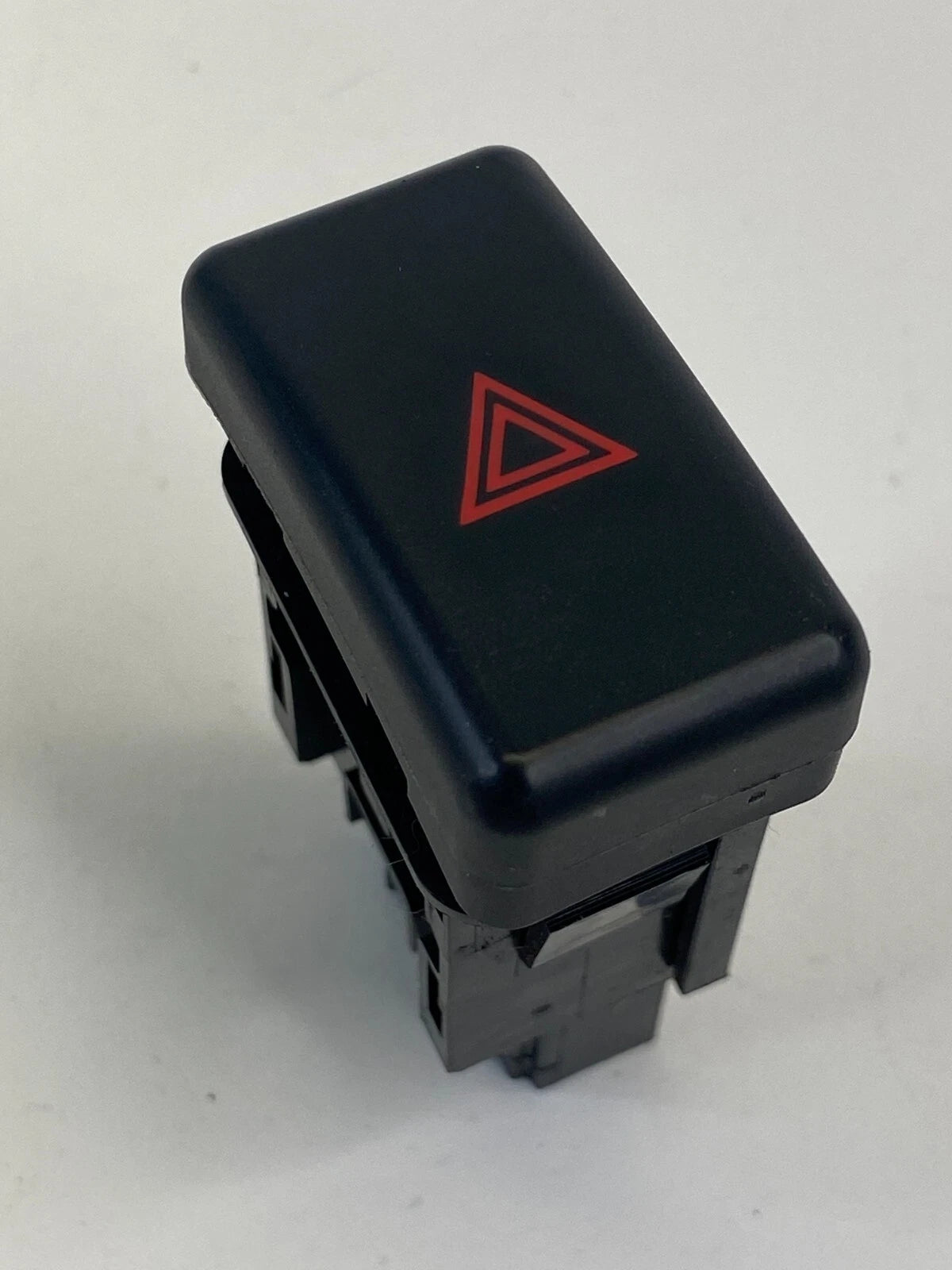 04-09 MAZDA 3 HAZARD EMERGENCY WARING LIGHT CONTROL SWITCH BUTTON BP4K-664H0 OEM