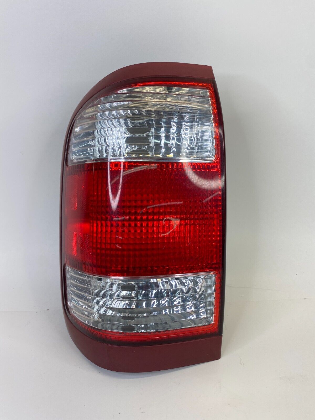 1999-2004 Nissan Pathfinder Rear Left Driver Side Tail Light Taillight Lamp Assy