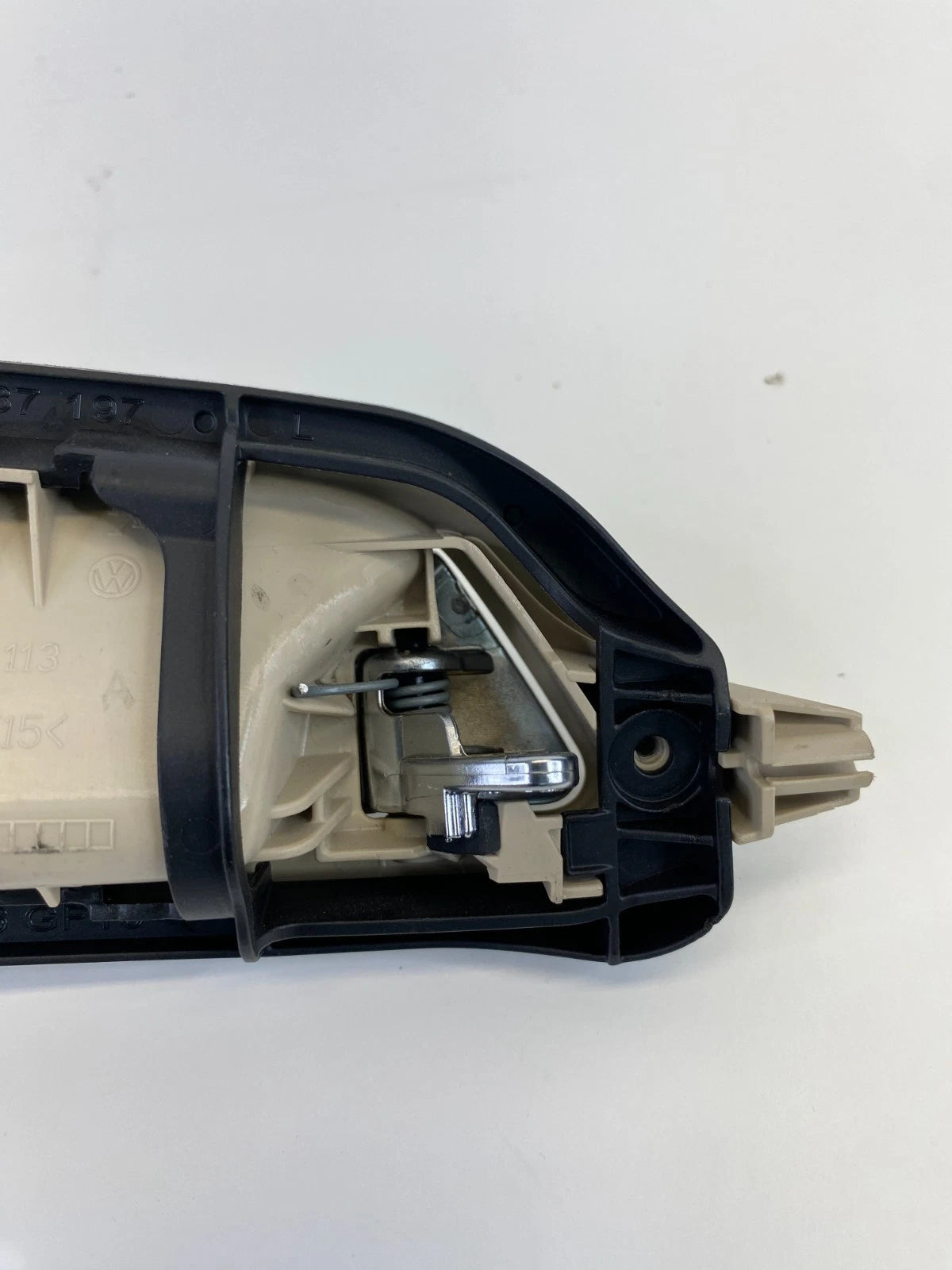2009-2012 VOLKSWAGEN CC REAR LEFT SIDE INTERIOR DOOR HANDLE 3C8-837-113 OEM