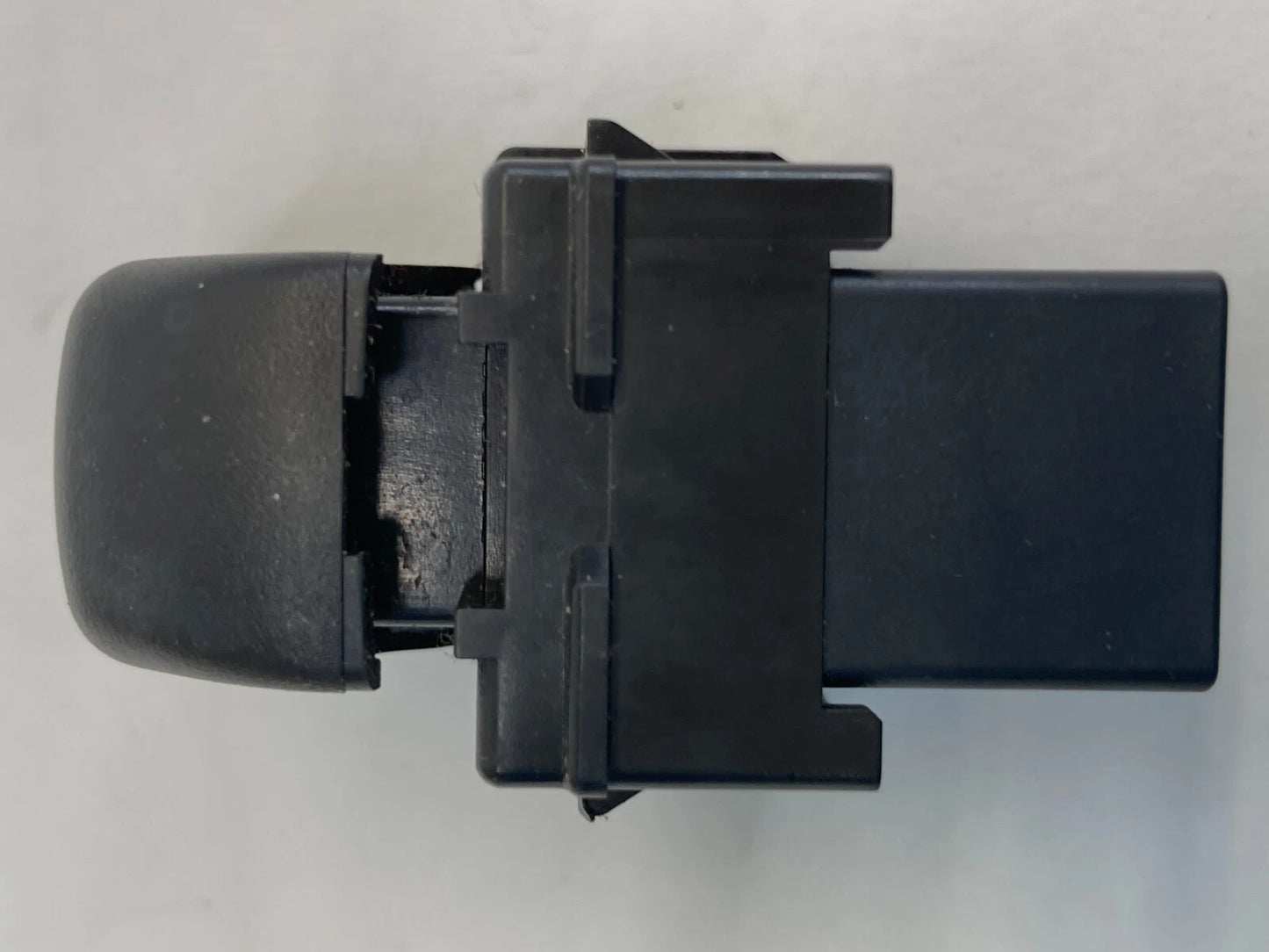 2007-2012 MITSUBISHI GALANT FRONT RIGHT PASSENGER SIDE DOOR LOCK CONTROL SWITCH