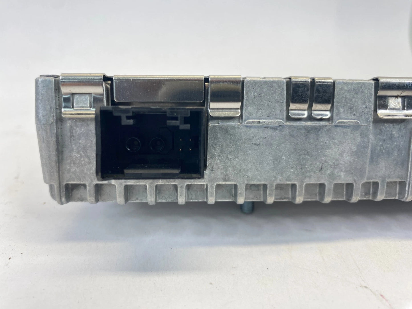 2010-2015 MERCEDES GLK350 SIRIUS SATELLITE RADIO RECEIVER MODULE OEM A2128706489