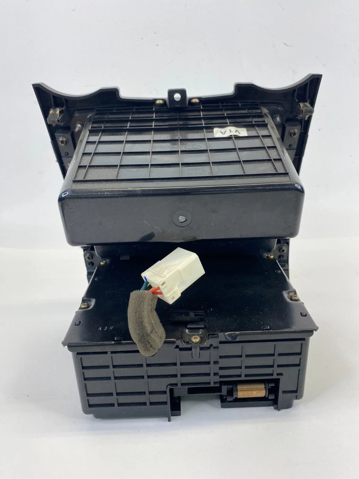 2006-2010 KIA OPTIMA DASHBOARD STORAGE COIN TRAY POCKET MID CENTER OEM 2G8455000