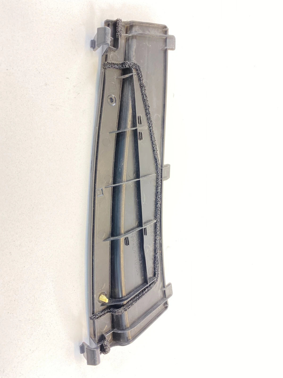 2011 TOYOTA PRIUS FRONT WINDSHIELD VENT LOUVER COWL COVER TRIM PANEL BEZEL OEM