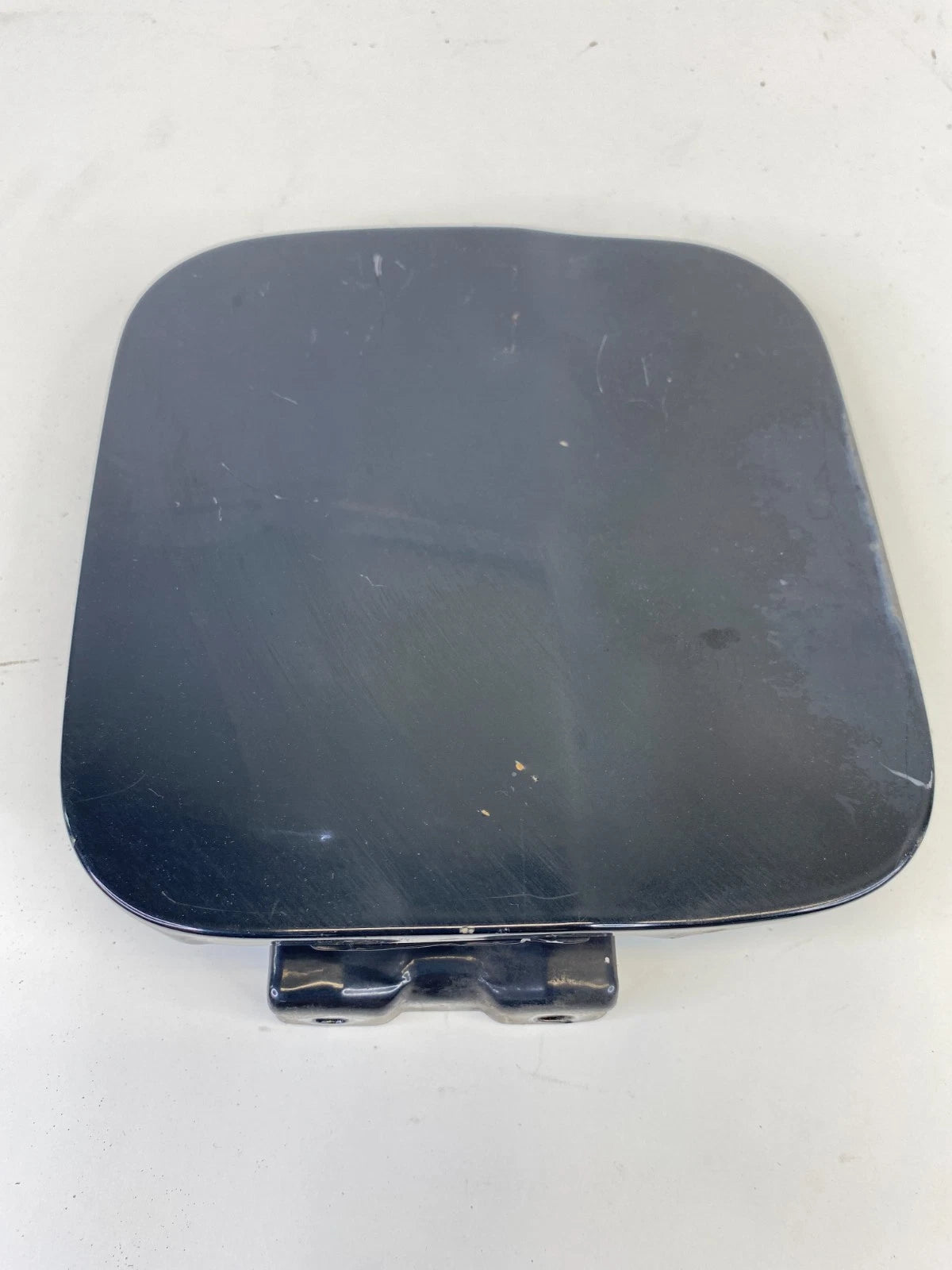 2001-2005 HONDA CIVIC SEDAN GAS TANK FUEL FILLER DOOR LID COVER ASSEMBLY OEM