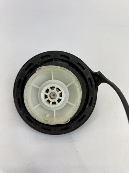 2007-2023 HYUNDAI SONATA 2007-2010 SANTA FE REAR FUEL TANK FILLER GAS CAP OEM