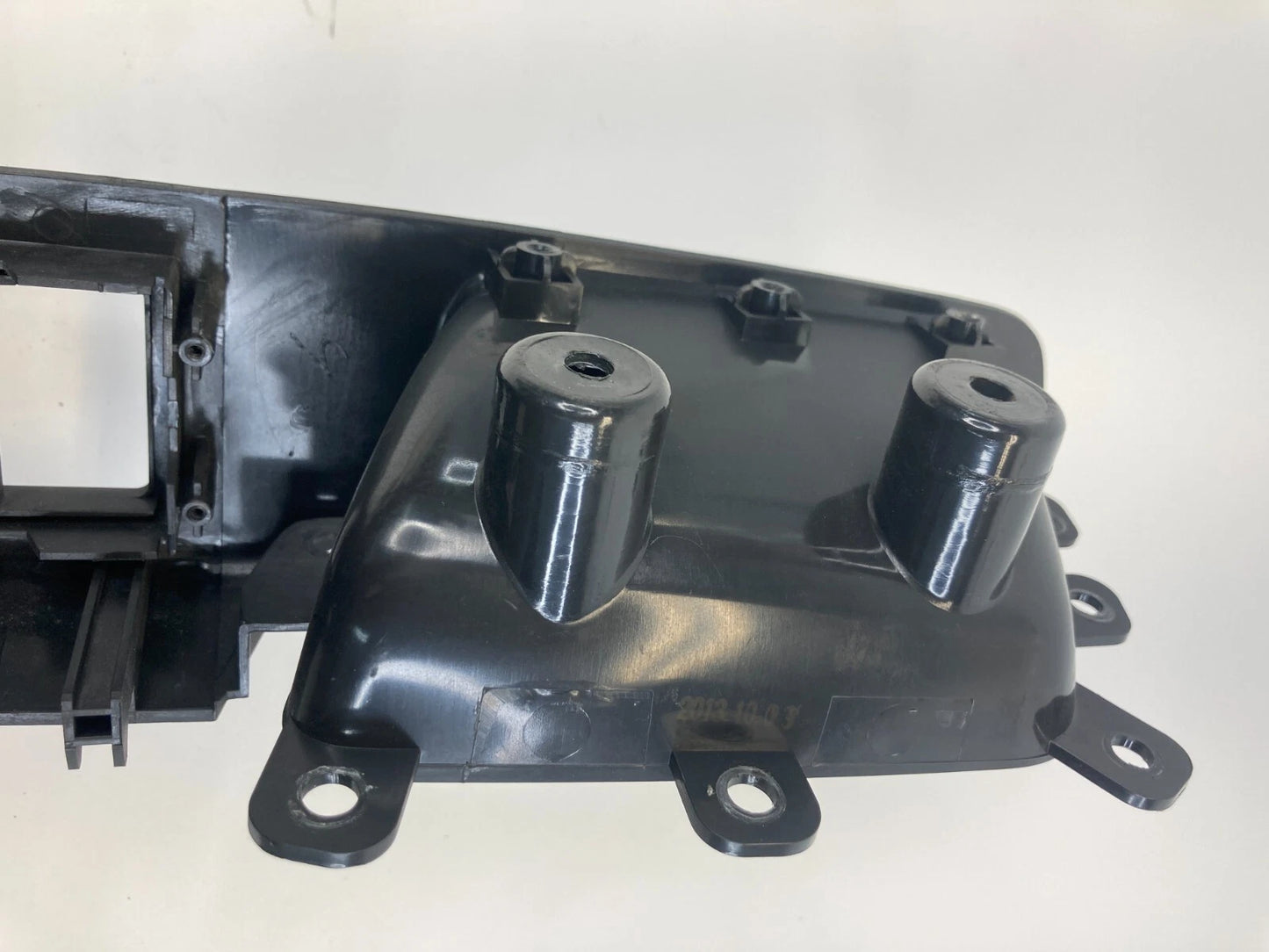 12-15 CHEVY CAPTIVA SPORT FRONT LEFT DOOR MASTER SWITCH BEZEL W/ MIRROR SWITCH