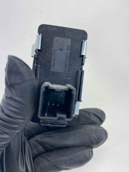2010 2011 TOWN & COUNTRY GRAND CARAVAN REAR LEFT DOOR WINDOW SWITCH 04602927AA