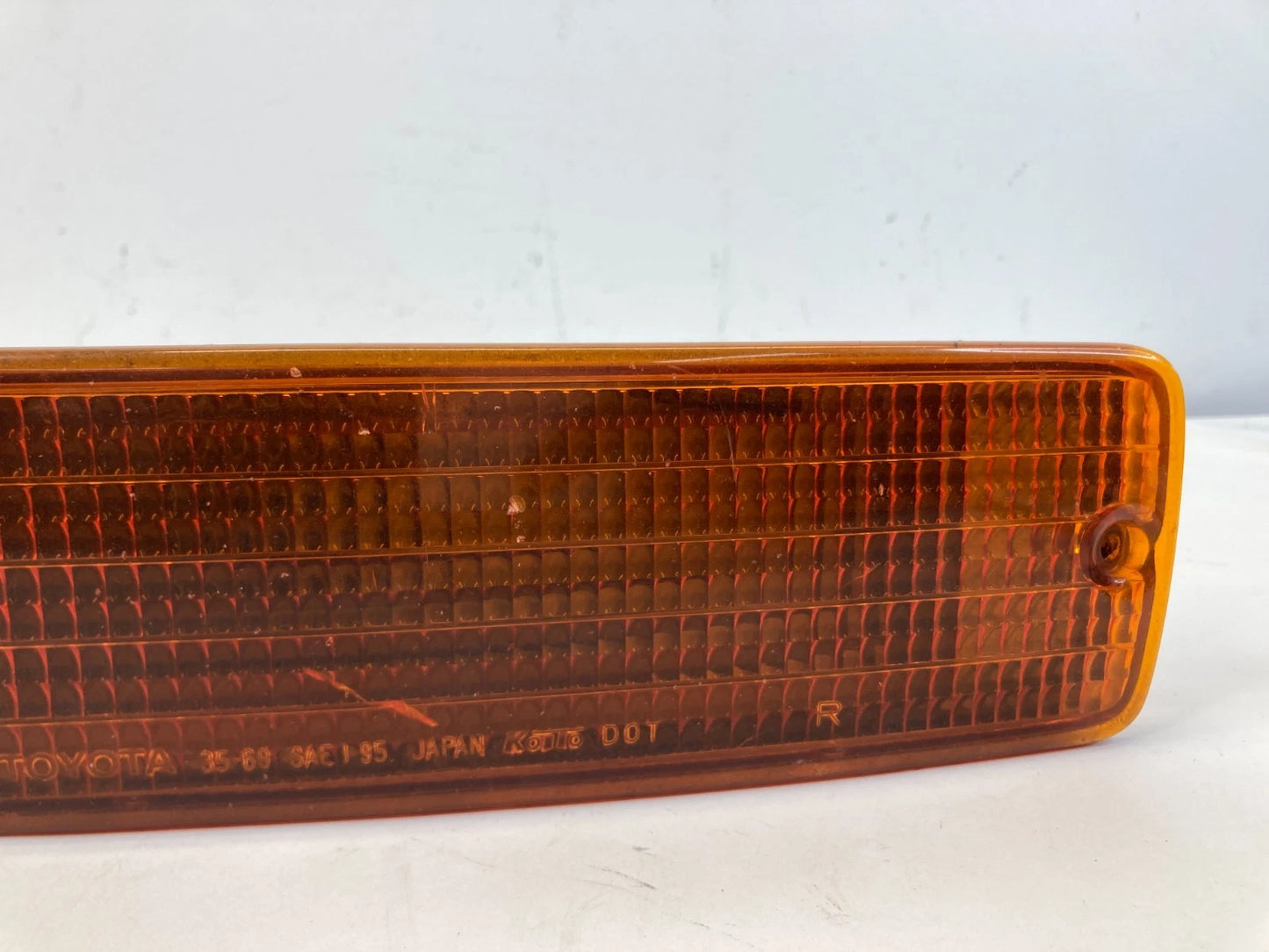 1996 1997 1998 TOYOTA 4RUNNER FRONT BUMPER LEFT SIDE TURN SIGNAL LIGHT LAMP OEM