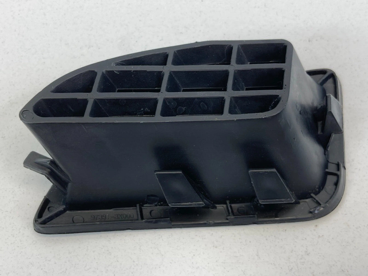 2011-2016 HYUNDAI ELANTRA SEDAN 4-DR FRONT DASH LH DEFROSTER A/C AIR VENT GRILLE