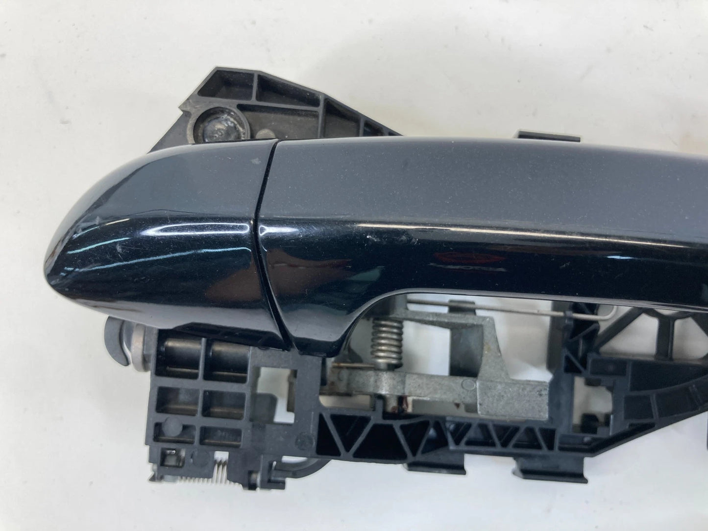 2009-2017 VOLKSWAGEN CC REAR LEFT SIDE EXTERIOR DOOR HANDLE 3C8-839-885 OEM