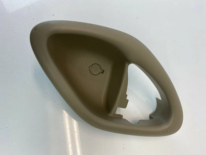 2005-2007 MERCURY MARINER FRONT RIGHT PASSENGER INNER DOOR HANDLE COVER BEZEL